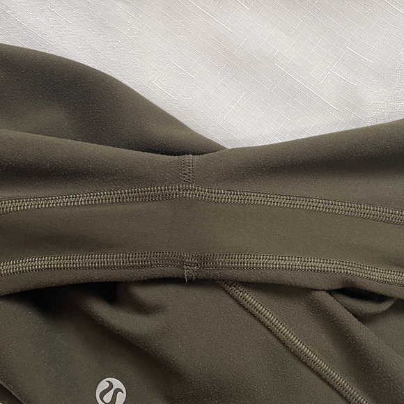 lululemon athletica olive green Leggings 28” inseam - Picture 6 of 6